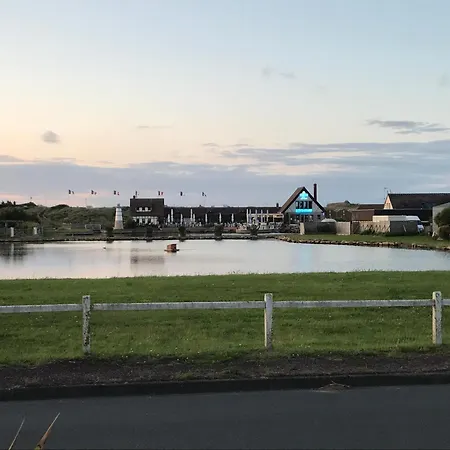 Bleu Sale - F2 Avec Balcon *