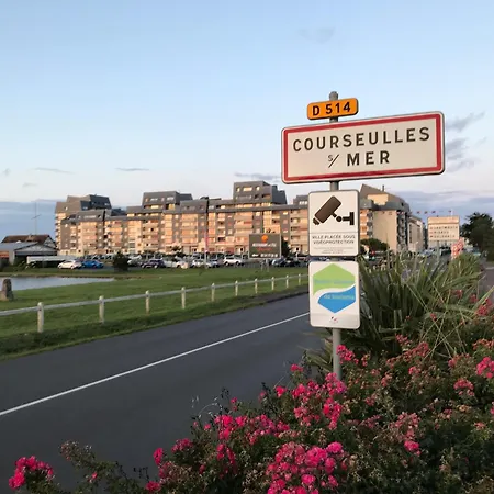 Bleu Sale - F2 Avec Balcon * Courseulles-sur-Mer