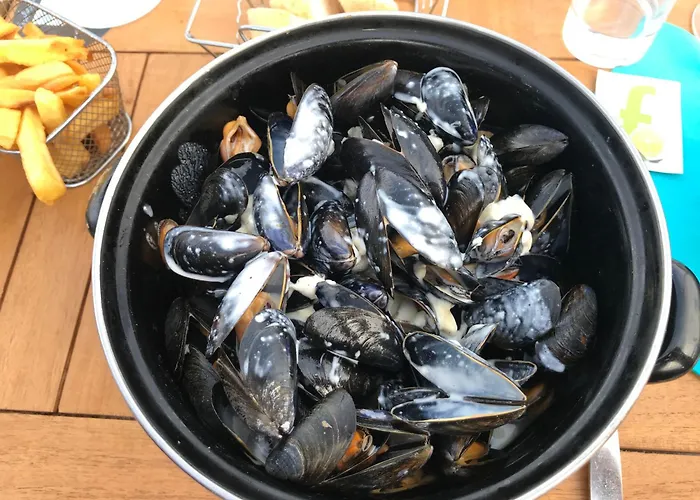 Bleu Sale - F2 Avec Balcon 아파트 *